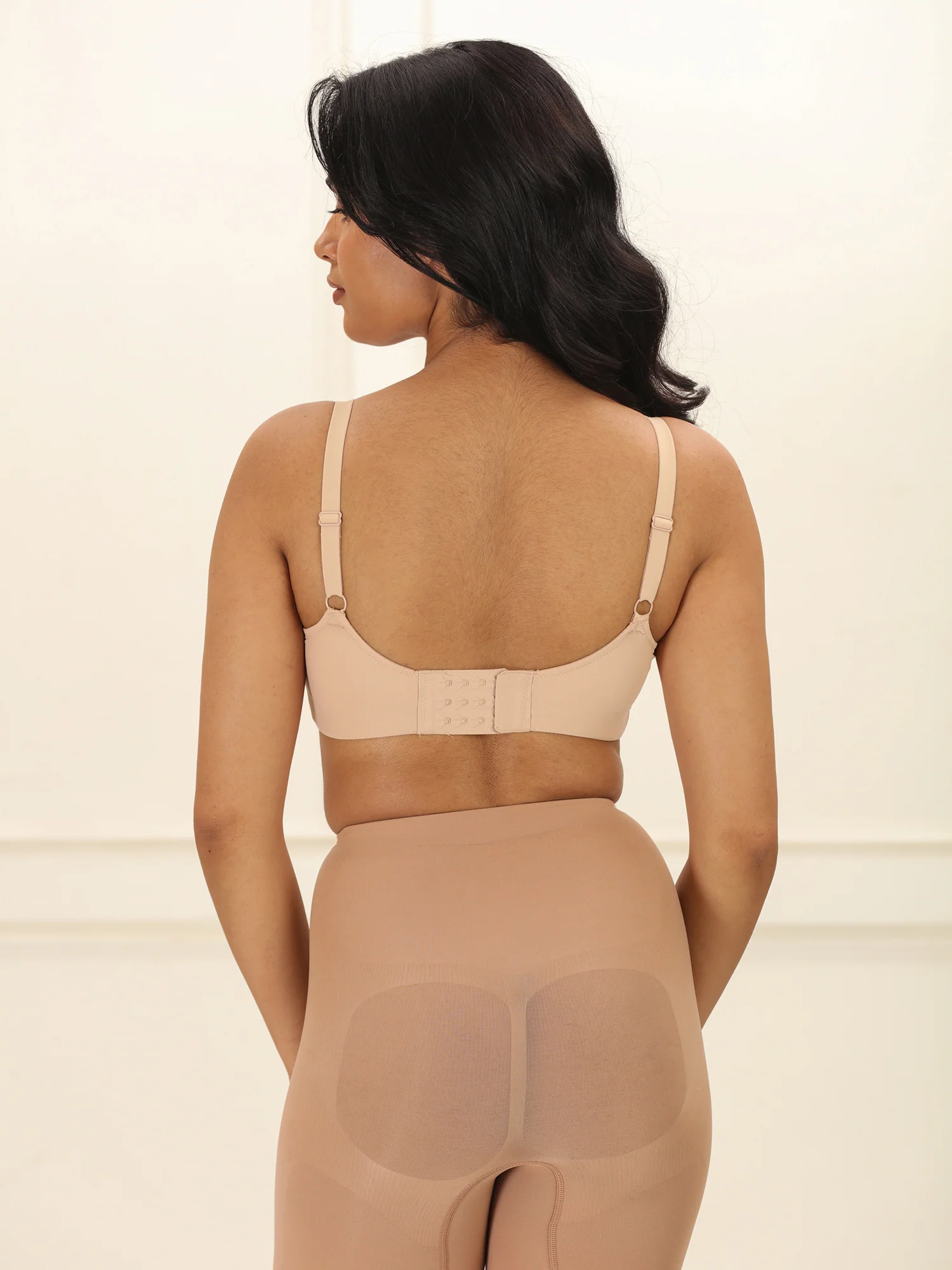 Crossover Bralette - Non-Padded Seamless Balconette Bra with V-Neck Design - Image 9