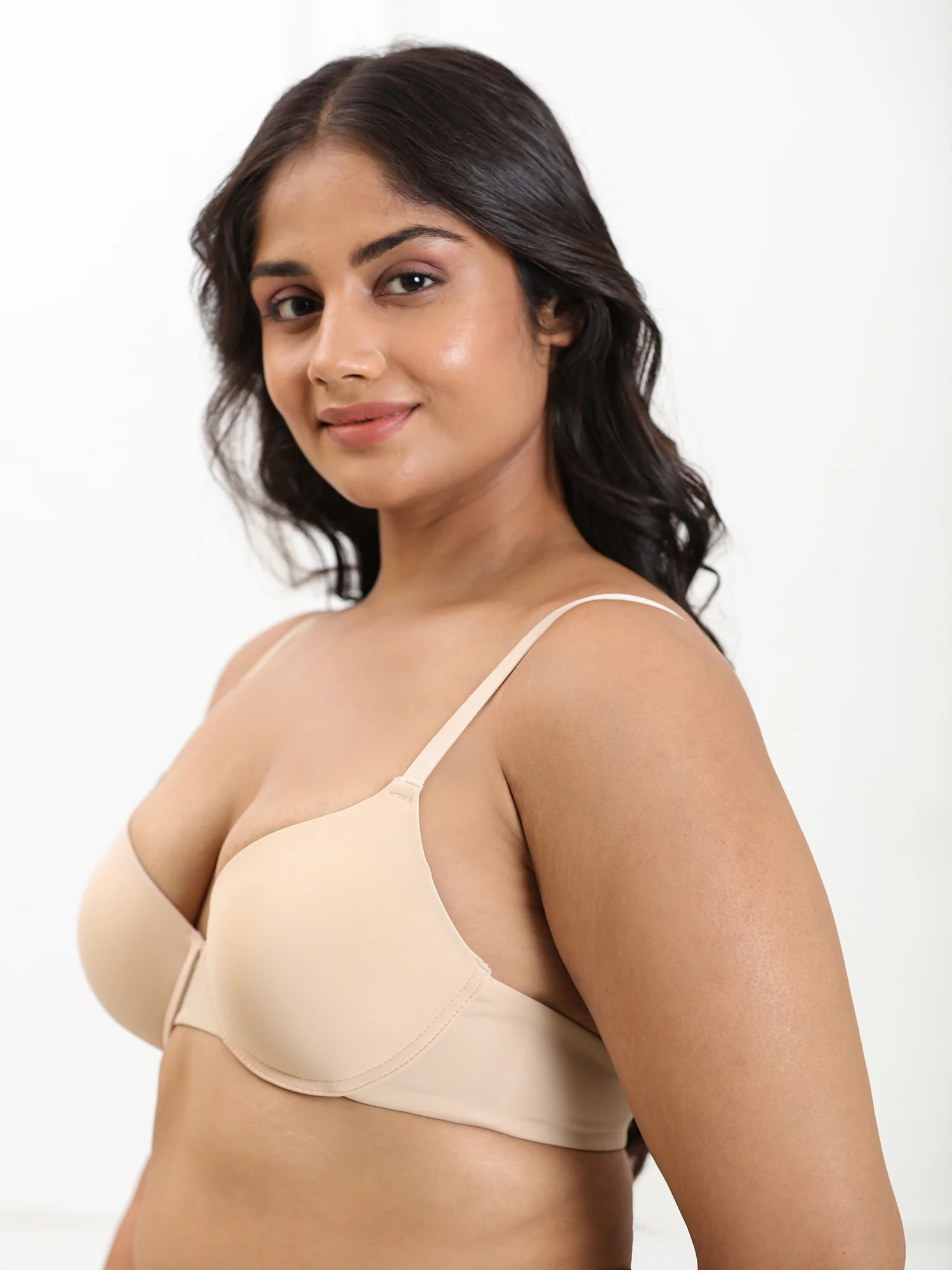 Everyday T-shirt Bra - Underwired Lightly Padded Seamless Bra with Moulded Cups - Image 7