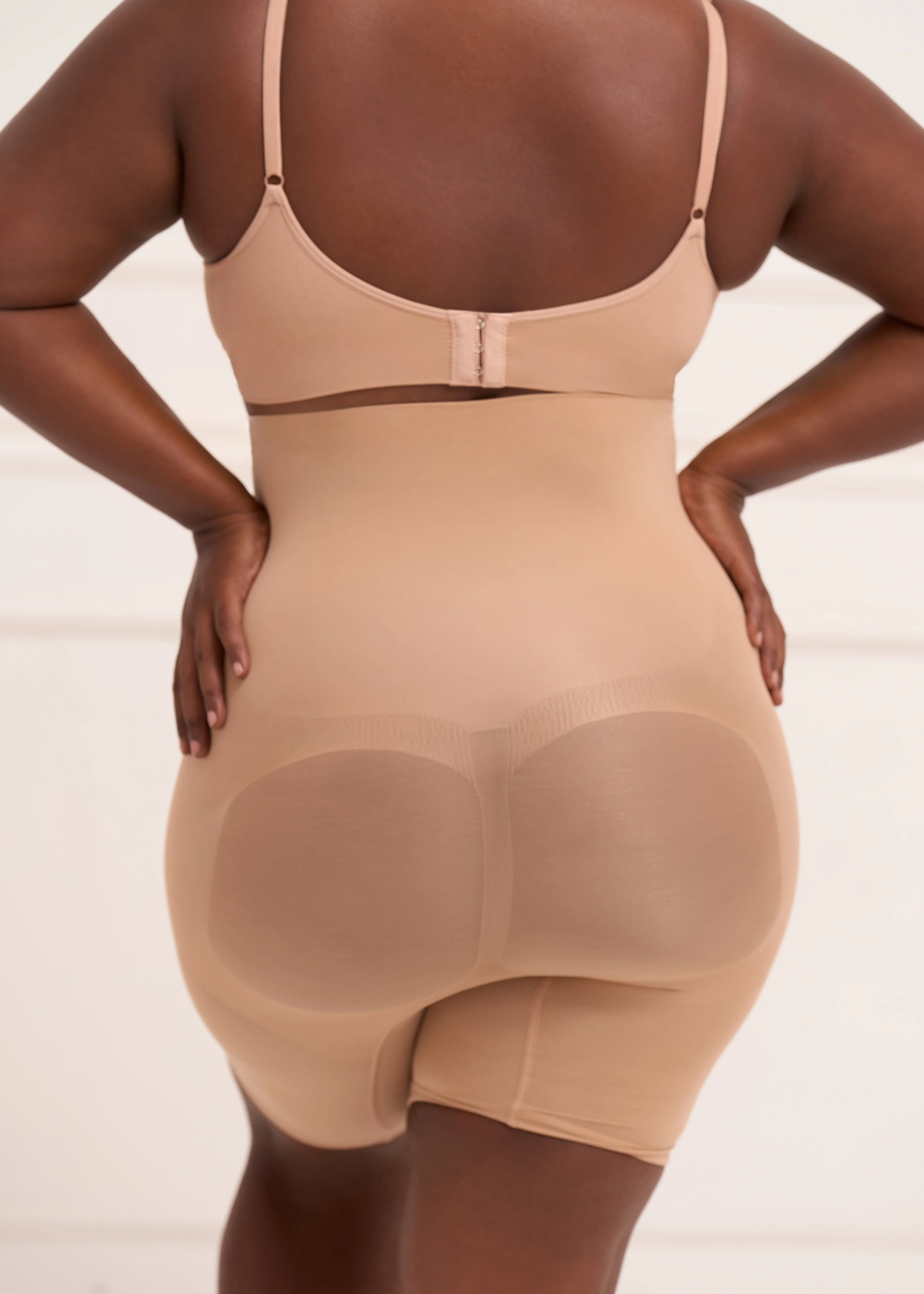 Mid Waist Butt Lifting Shorts - Image 12